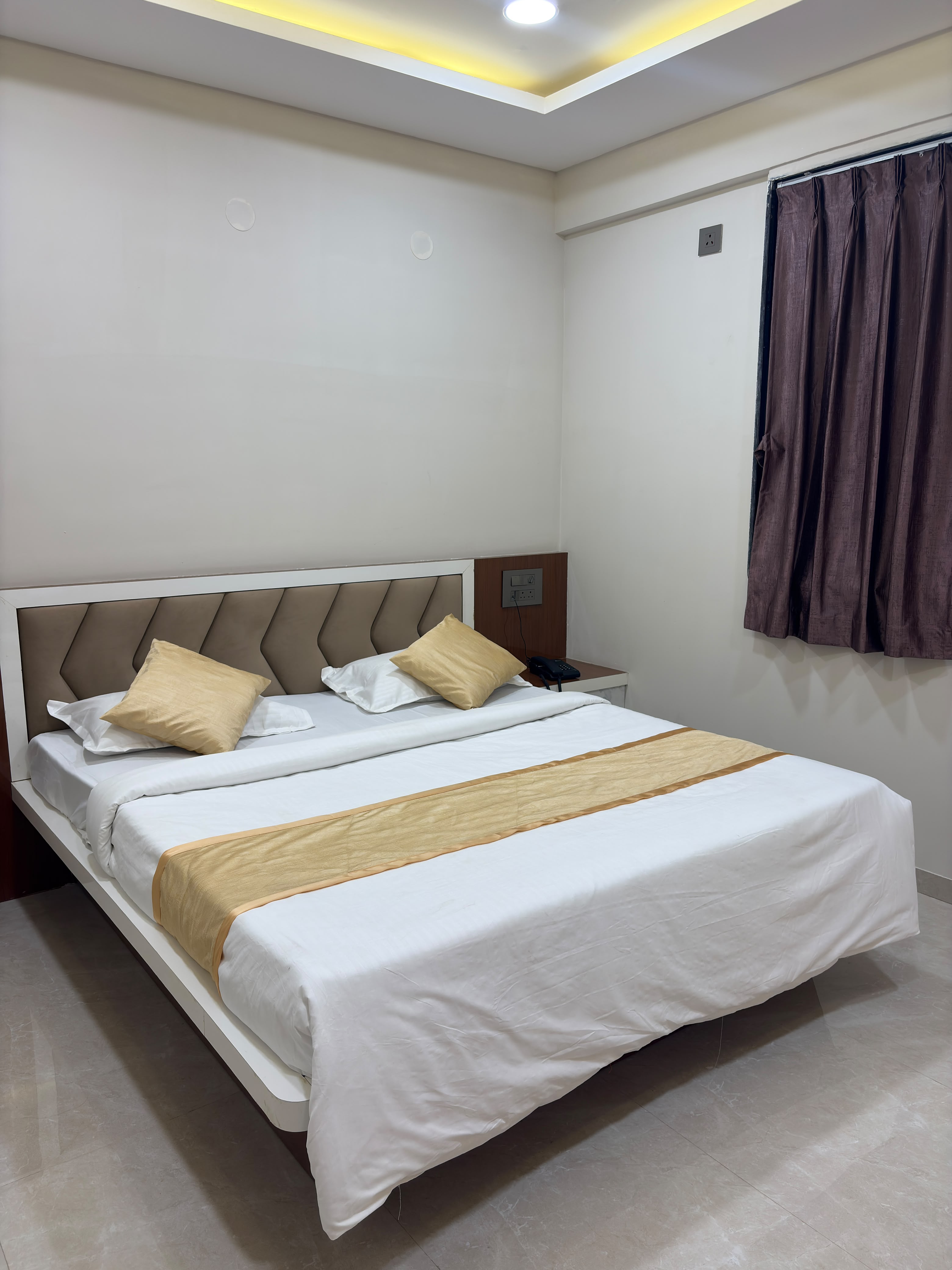 Parking facilities at Hotel Royal Inn Regency